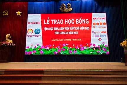 CÔNG TY 4 ORANGES CO., LTD DÀNH HƠN 1,6 TỶ ĐỒNG TRAO TẶNG HỌC BỔNG CHO HỌC SINH HIẾU HỌC TỈNH LONG AN NĂM 2018