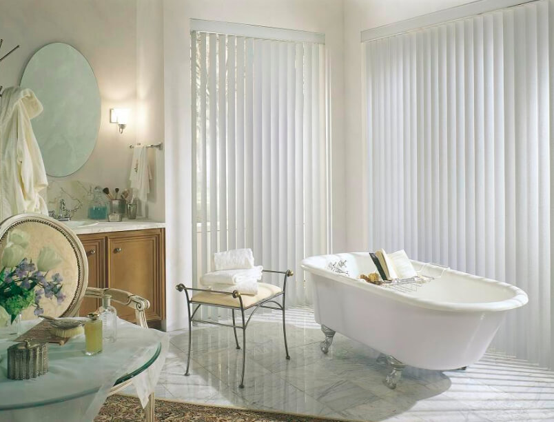 WC sử dụng vách kính và sẽ bổ sung thêm rèm để đảm bảo kín đáo nhưng vẫn rất sang trọng WC sử dụng vách kính và sẽ bổ sung thêm rèm để đảm bảo kín đáo nhưng vẫn rất sang trọng