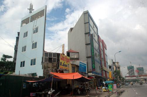 Nhà siêu mỏng, siêu méo