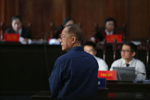 Nữ đại gia dùng chiêu hoán đổi, trục lợi hàng trăm tỉ đồng - Ảnh 1. Nữ đại gia dùng chiêu hoán đổi, trục lợi hàng trăm tỉ đồng - Ảnh 1.
