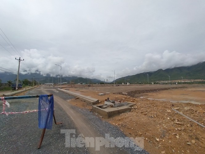 Xây chui cả khu đô thị sinh thái tại Nha Trang - Ảnh 4. Xây chui cả khu đô thị sinh thái tại Nha Trang - Ảnh 4.