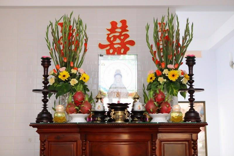 Trang trí bàn thờ ngày Tết Trang trí bàn thờ ngày Tết