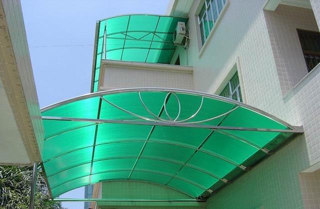 Mái che sân thượng bằng tấm nhựa Mái che sân thượng bằng tấm nhựa