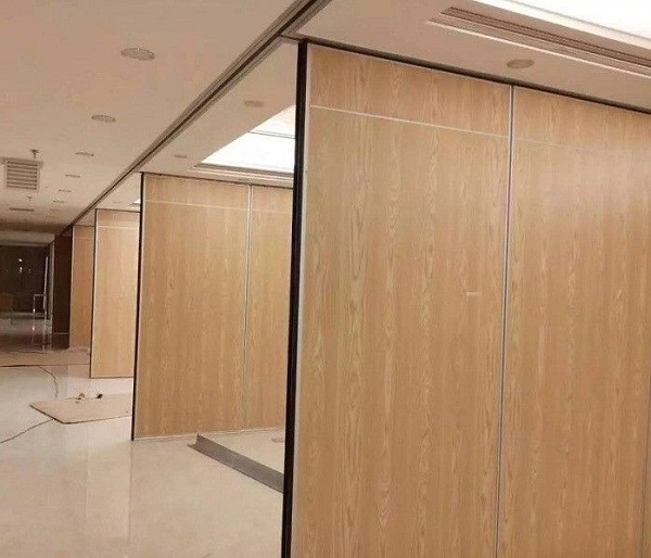 Gỗ dán còn có thể làm vách ngăn phòng