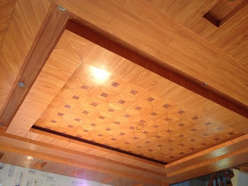 Trần nhà được sơn giả gỗ Trần nhà được sơn giả gỗ