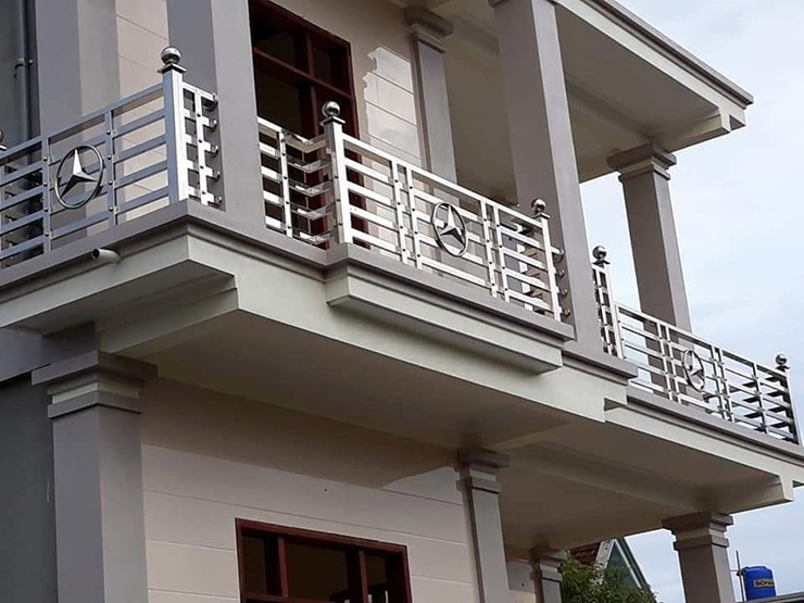 Lan can inox được hàn thanh ngang