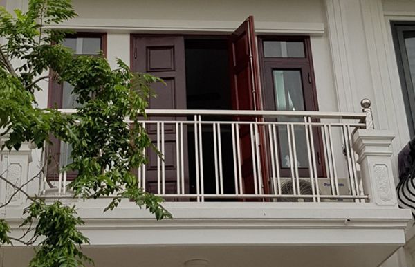 Lan can inox được hàn nan dọc