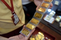 Điểm tin sáng: Giá vàng tiếp tục đà tăng