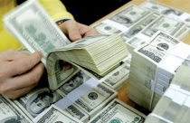 Điểm tin sáng: USD tăng cao, vàng giảm về đáy